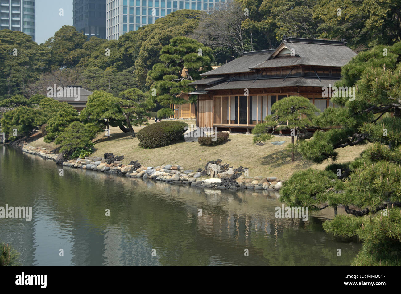 Teahouse And Pond At Hamarikyu Gardens Tokyo Japan Stock Photo Alamy Teahouse And Pond At Hamarikyu Gardens Tokyo Japan Stock Photo Alamy