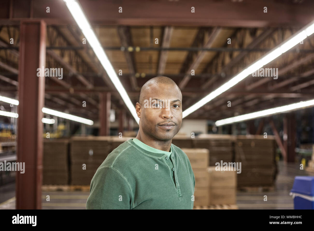 African american worker working hi-res stock photography and images - Alamy