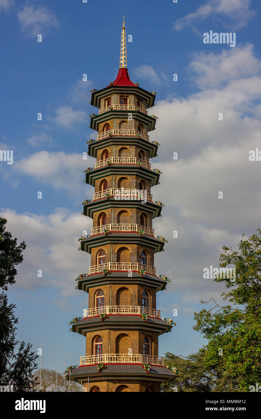 the Chinese tower in Kew Gardens; London, England Stock Photo Alamy