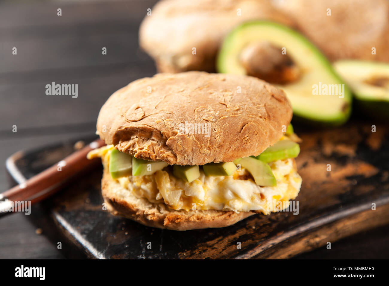 Avocado and egg sandwich Stock Photo - Alamy