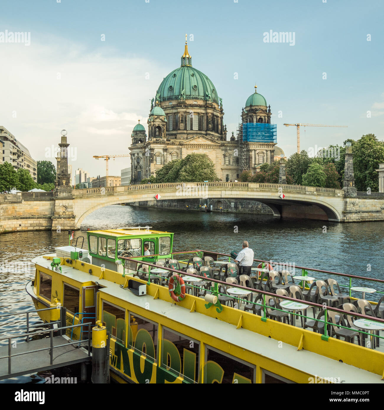 Berlin tourist attraction hi-res stock photography and images - Alamy