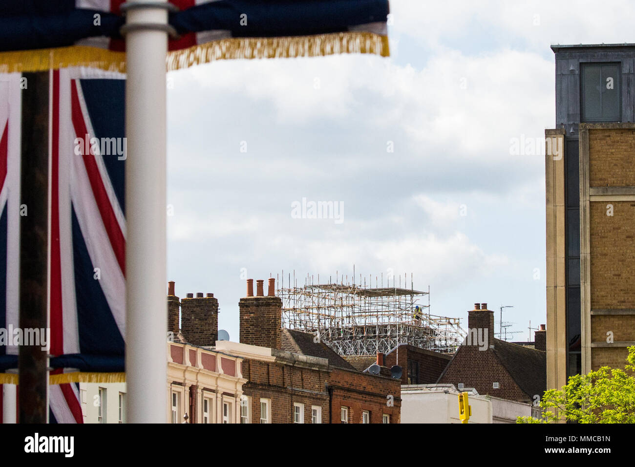 Windsor, UK. 10th May, 2018. Preparations for the wedding of Prince Harry and Meghan Markle continue with the installation of media facilities in prominent positions around the town centre. Credit: Mark Kerrison/Alamy Live News Stock Photo