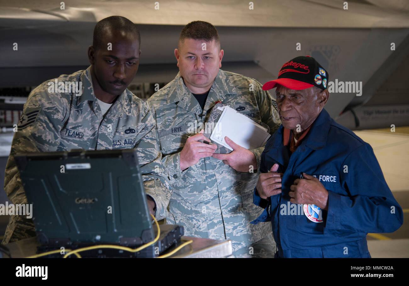 000th quality inspection hires stock photography and images Alamy