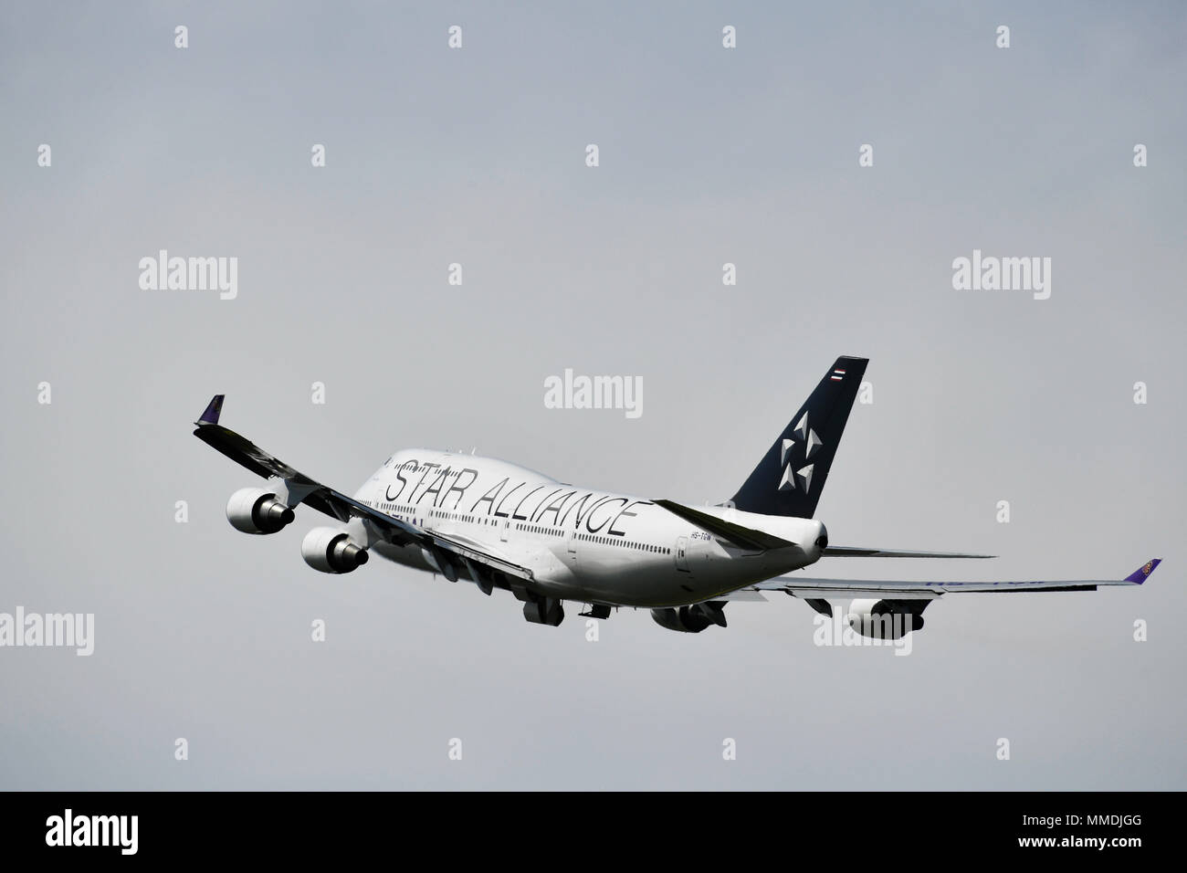 Thai, Airways, Boeing, B 747, 400, Star Alliance, Aircraft, Airplane,  Plane, Blue, Sky, Lufthansa, Group, Airport Munich, MUC, Germany Stock  Photo - Alamy