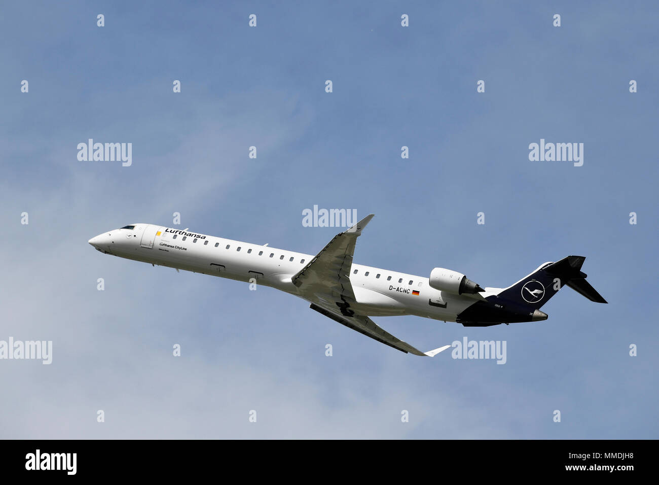 Lufthansa New Livery Color Painting Canadair Crj 900 Regional Jet Cityline City Line Aircraft Airplane Plane Airport Munich Muc Germany Stock Photo Alamy