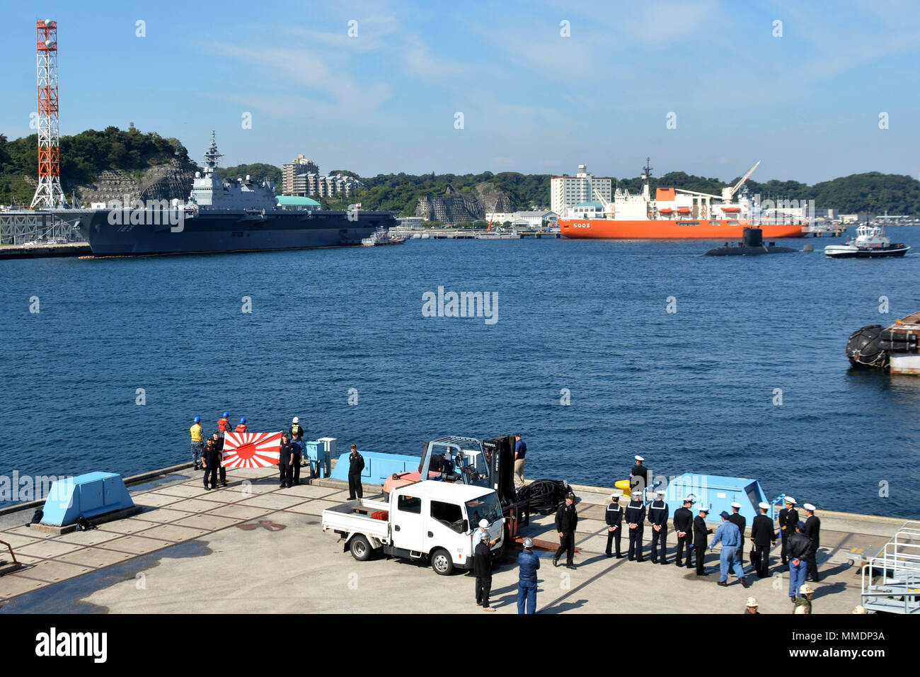 171018-N-XN177-056 YOKOSUKA, Japan (October 18, 2017) – The Royal ...