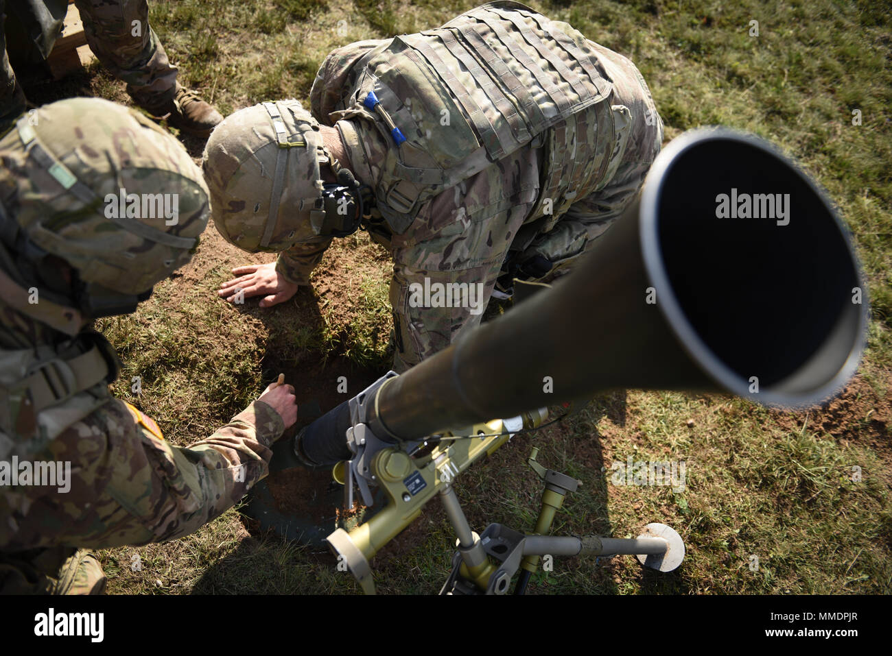M252a1 81mm mortar hi-res stock photography and images - Alamy