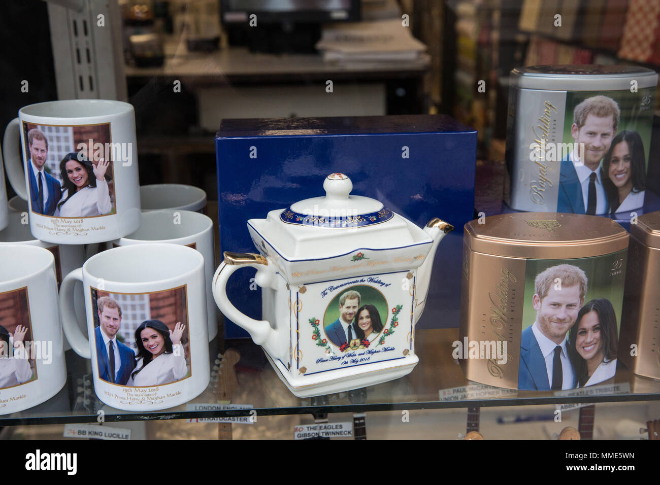 Windsor, 1st May 2018. Royal wedding souvenirs are displayed in the window of a gift in advance of the wedding between Prince Harry and Meghan Markle  Stock Photo