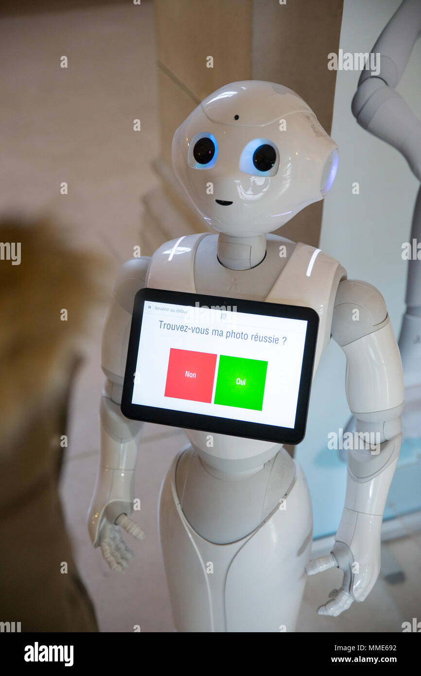Pepper robot hi-res stock photography and images - Alamy