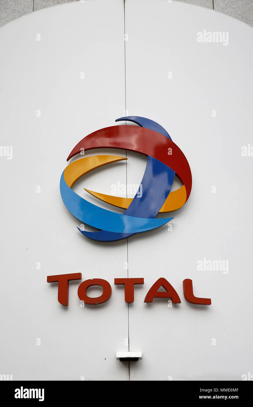 Total petroleum company headquarters in la defense business district hi