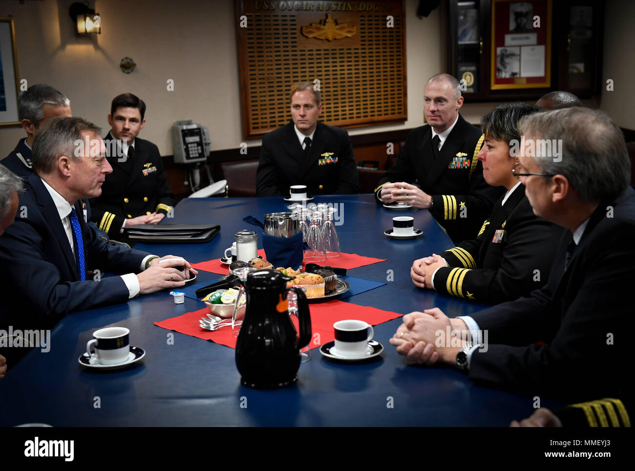 171030-N-UY653-025 OSLO, Norway (Oct. 30, 2017) Norwegian Defense Minister Frank Bakke-Jensen, left, speaks to Sailors assigned to the Arleigh Burke-class guided-missile destroyer USS Oscar Austin (DDG 79). Oscar Austin is on a deployment in support of U.S. national security interests in Europe, and increasing theater security cooperation and forward naval presence in the U.S. 6th Fleet area of operations. (U.S. Navy photo by Mass Communication Specialist 2nd Class Ryan Utah Kledzik/Released) Stock Photo