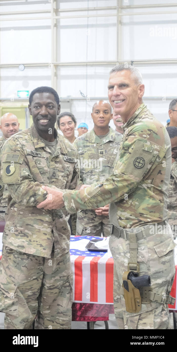 CAMP BUEHRING, Kuwait Maj. Gen. Victor Braden (right), 35th Infantry