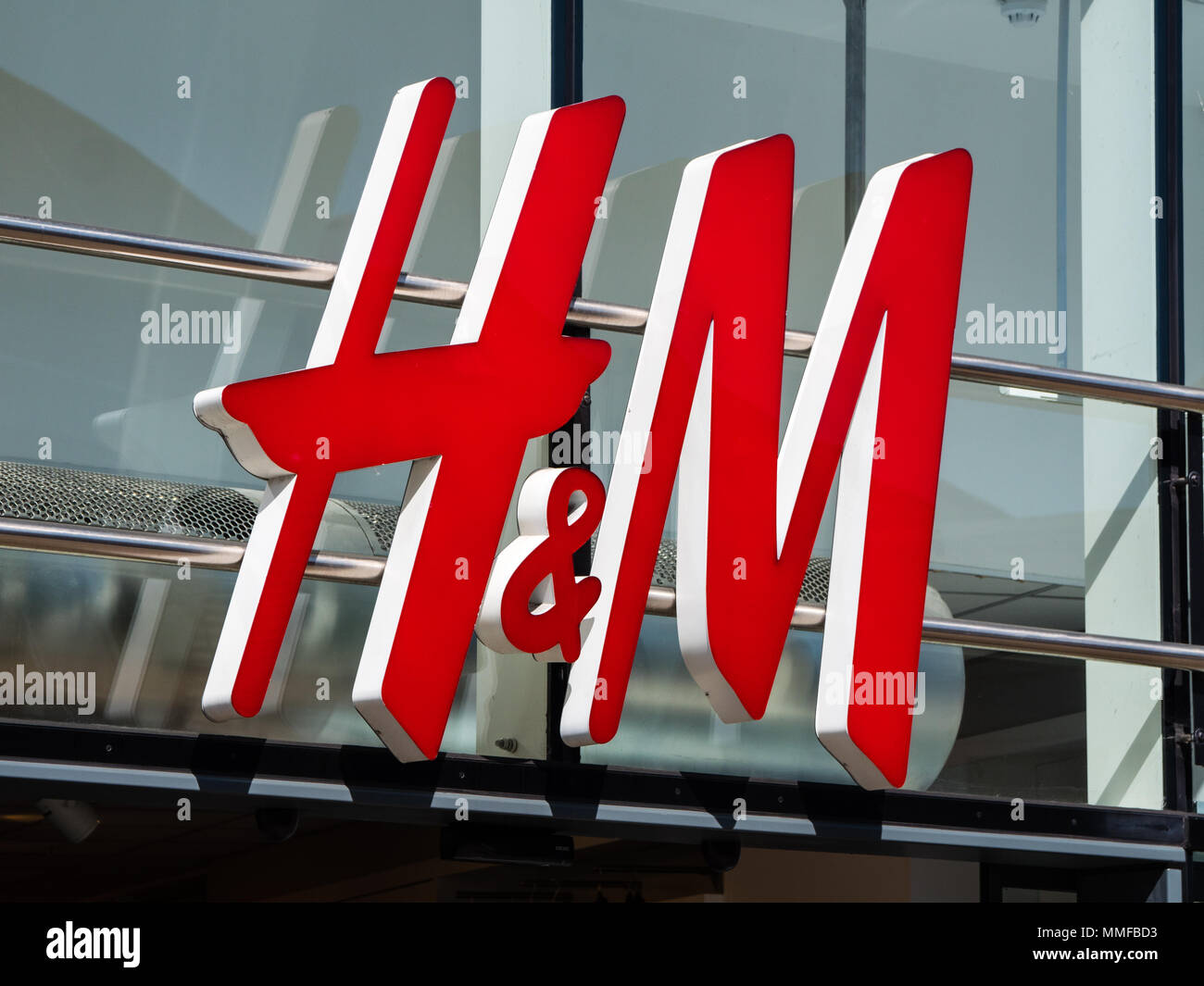 H&M Fashion Chain, Windsor, Berkshire, England, UK, GB. Stock Photo