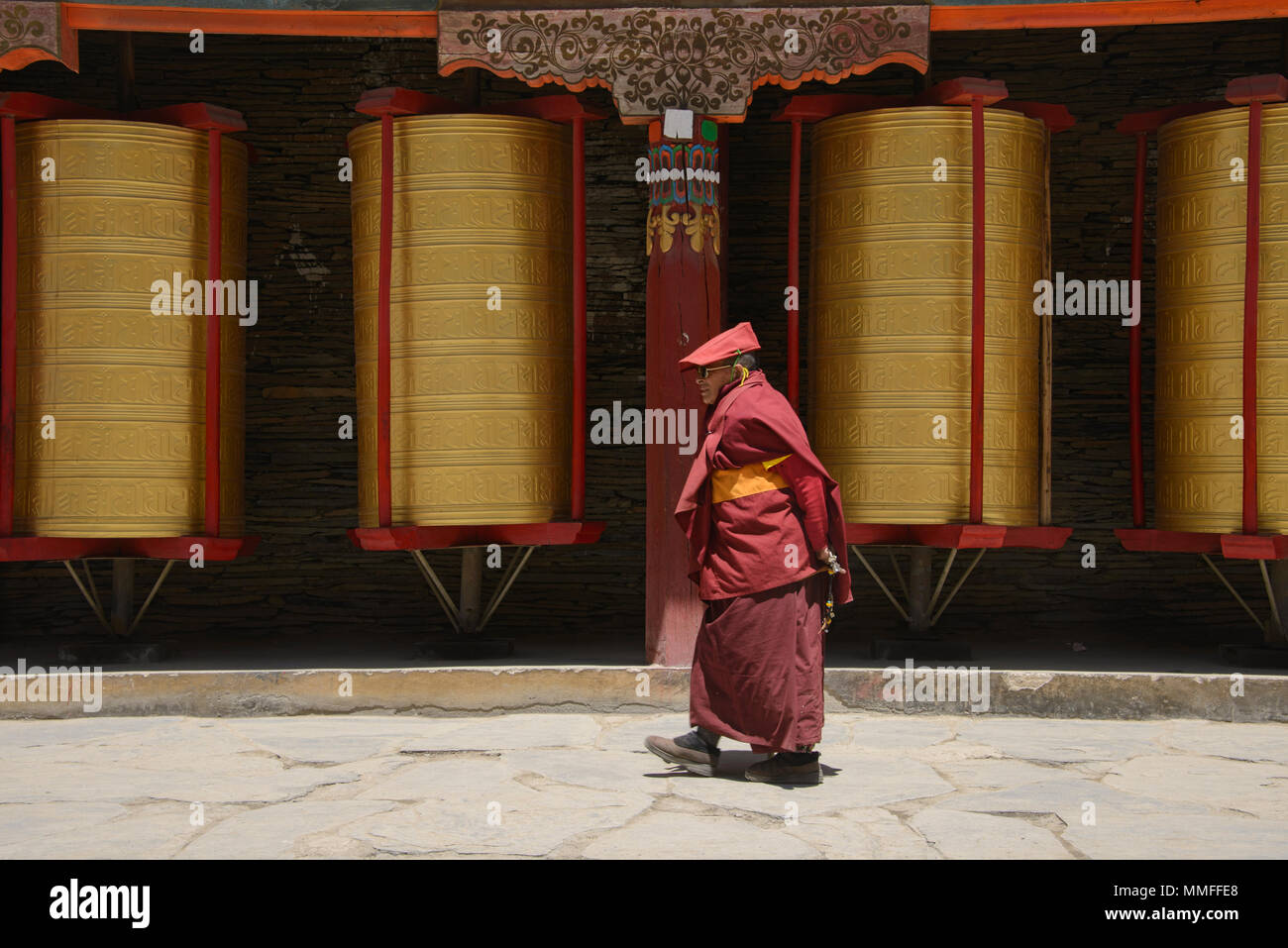 Traditions around the world hi-res stock photography and images - Alamy