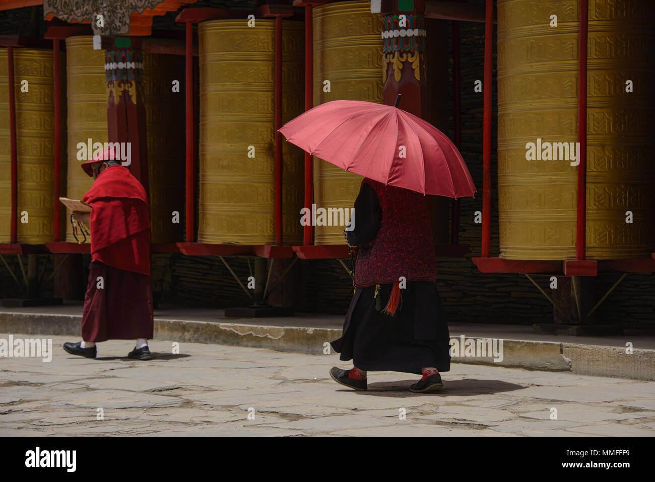 Ani circle hi-res stock photography and images - Alamy