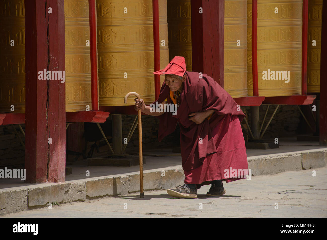 Traditions around the world hi-res stock photography and images - Alamy