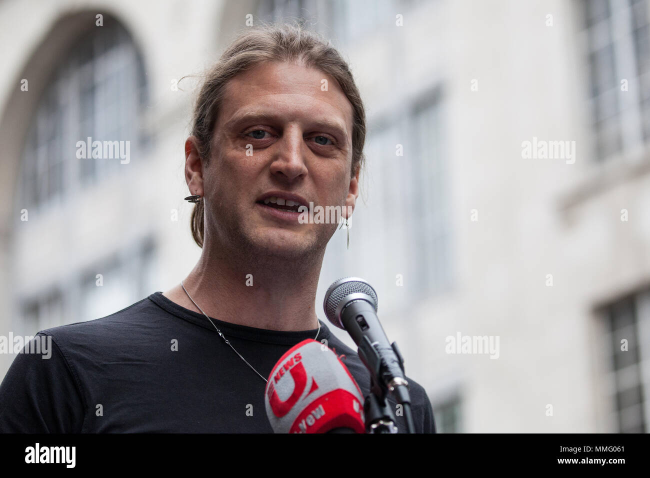 London, UK. 11th May, 2018. Gareth Lowe, Unite NEC member, addresses