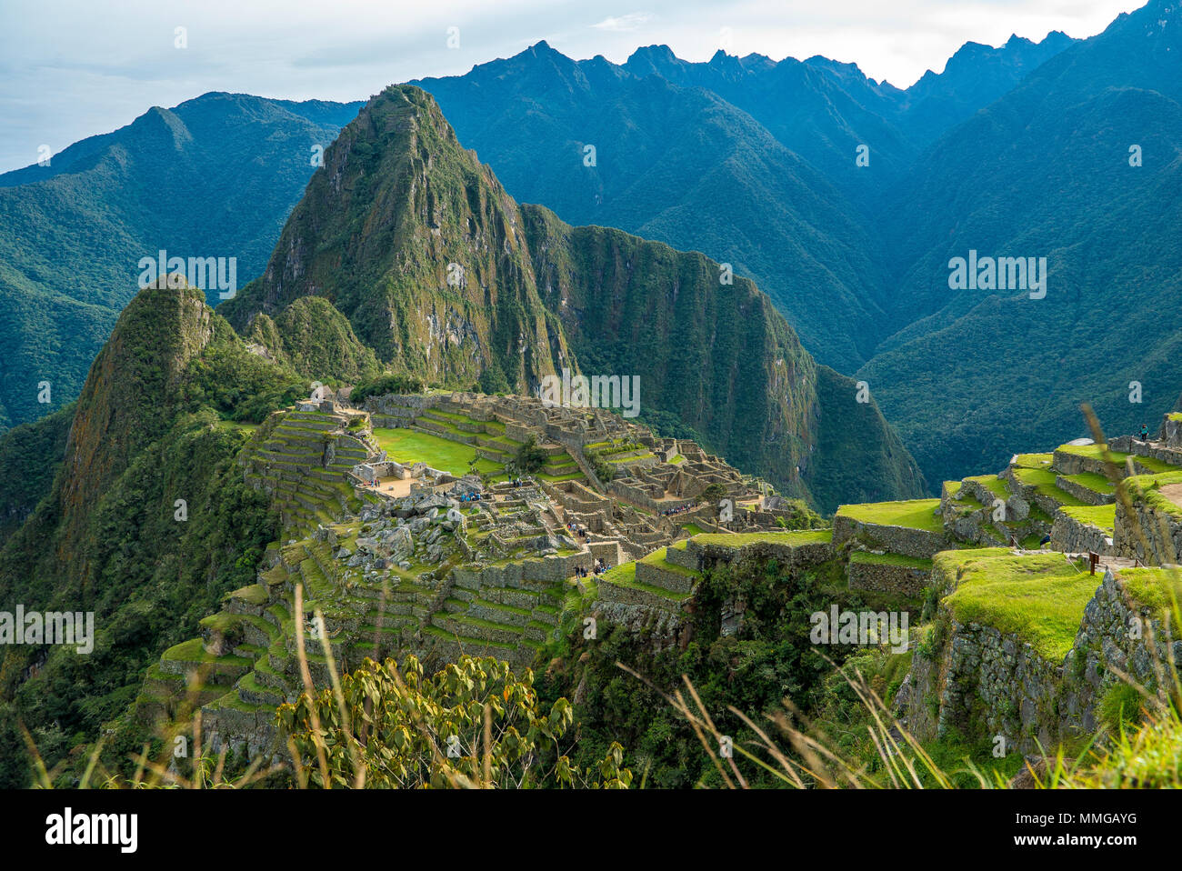 Machu picchu rock wall hi-res stock photography and images - Alamy