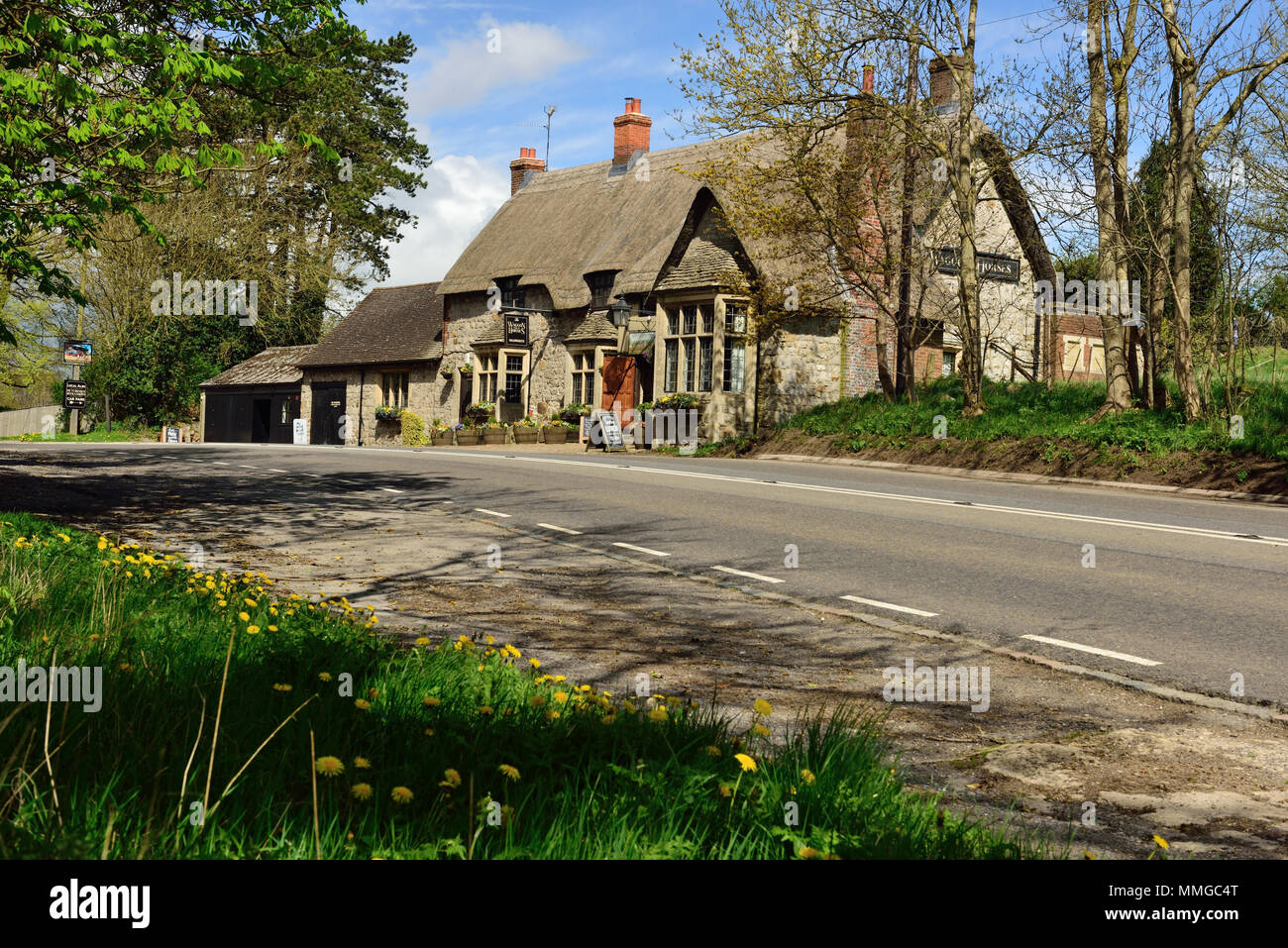 The Waggon & Horses public house beside the A4 Bath Road at Beckhampton