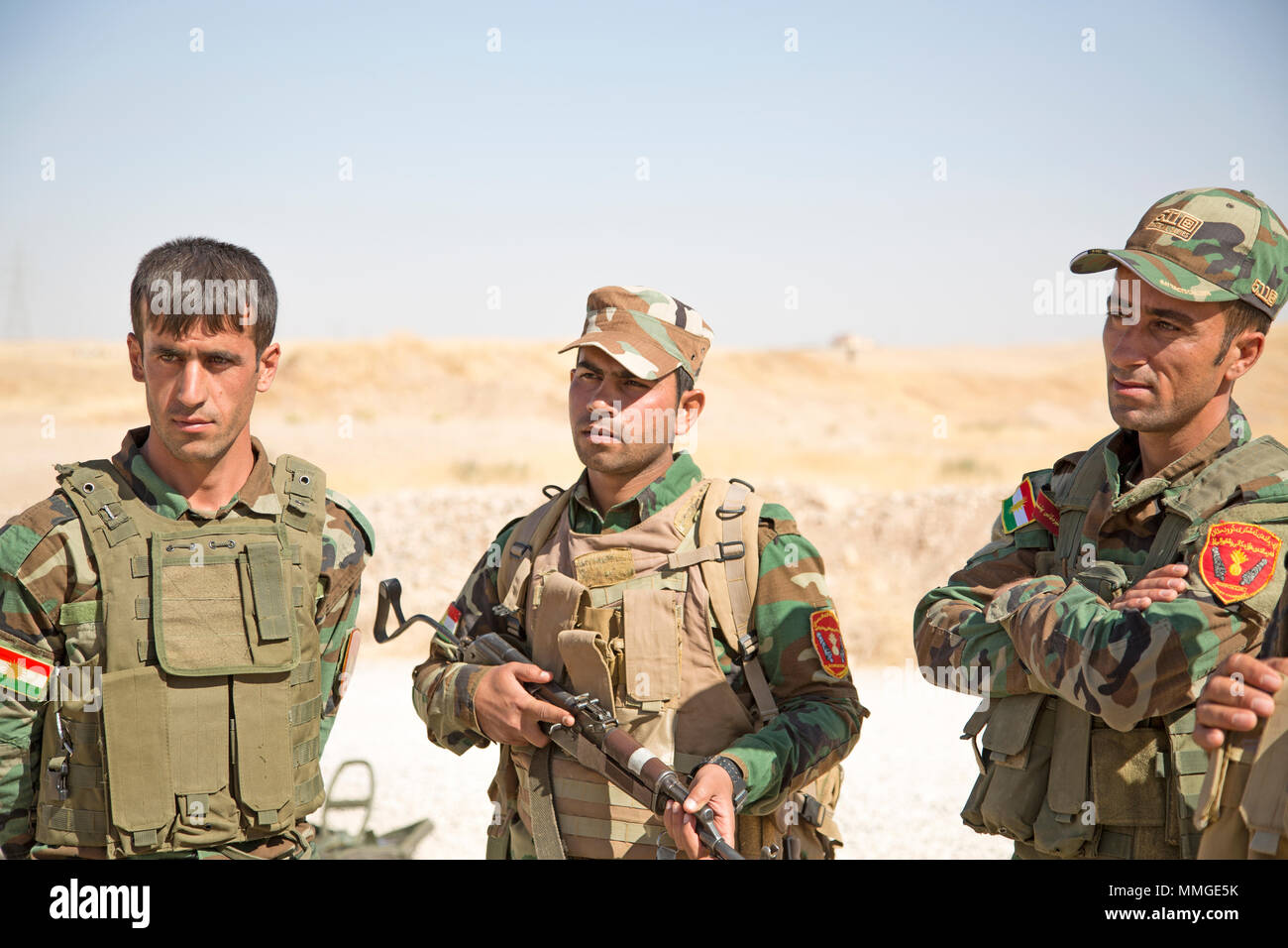 Peshmerga soldiers listen to instruction given by a Royal Netherlands ...