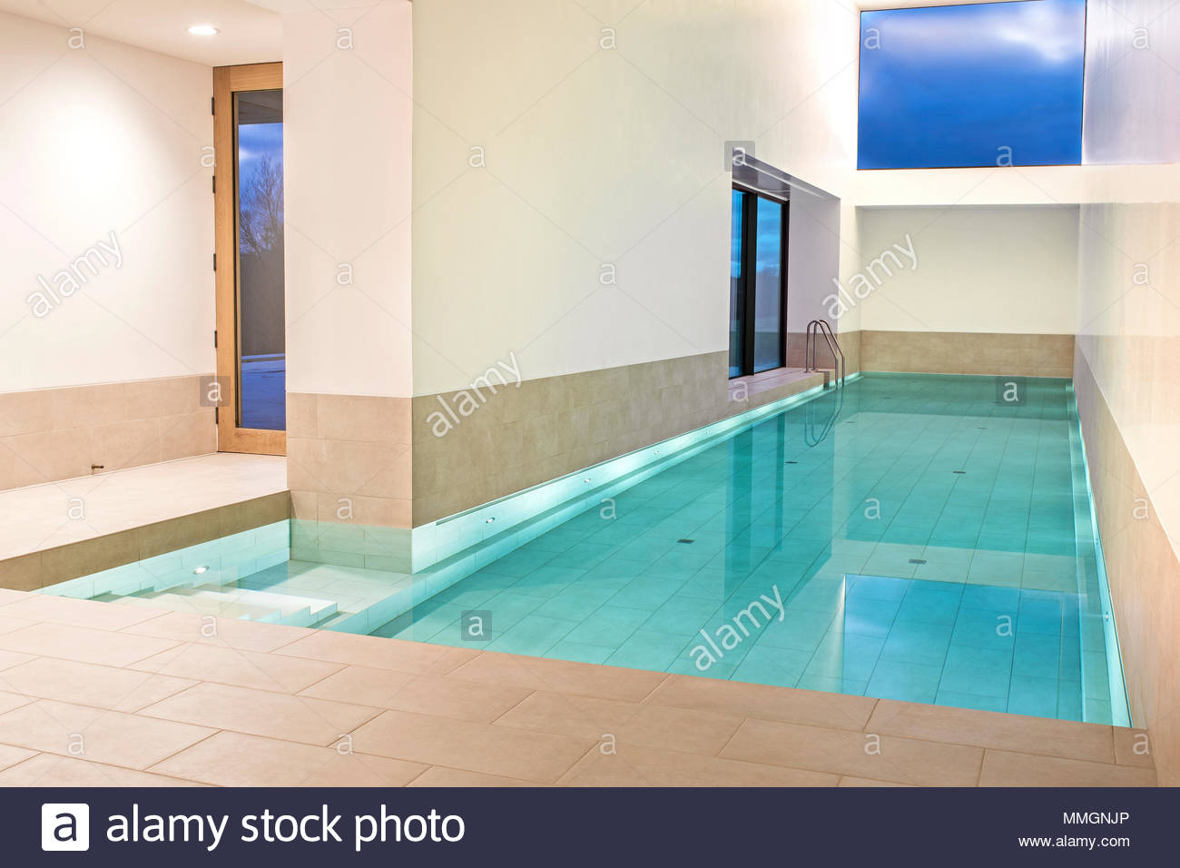 Indoor Hot Tub Stock Photos & Indoor Hot Tub Stock Images - Alamy