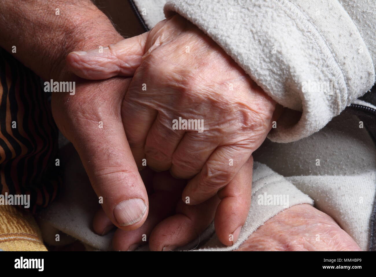 Old man skin texture hi-res stock photography and images - Alamy