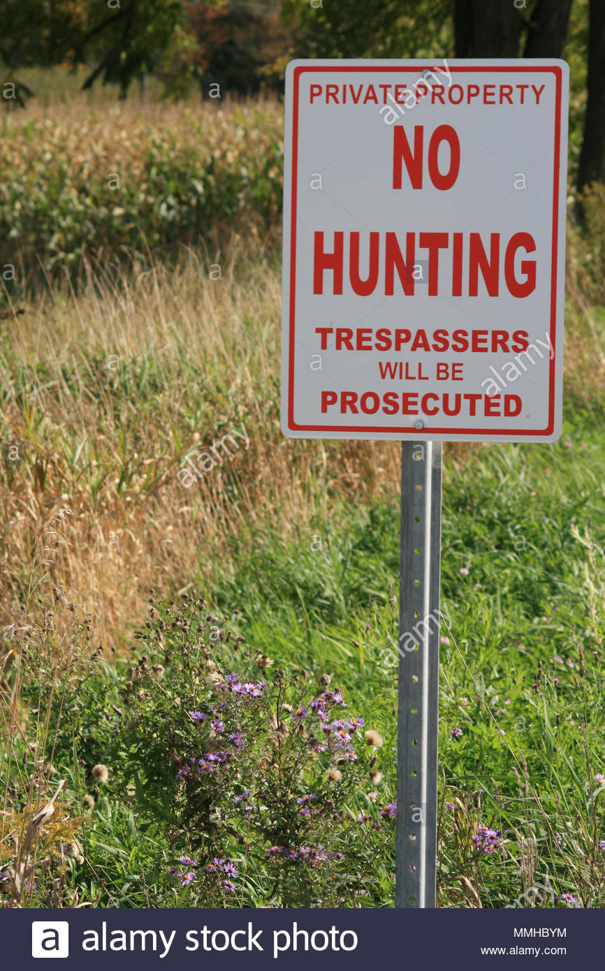 No Trespassing No Hunting Sign High Resolution Stock Photography and