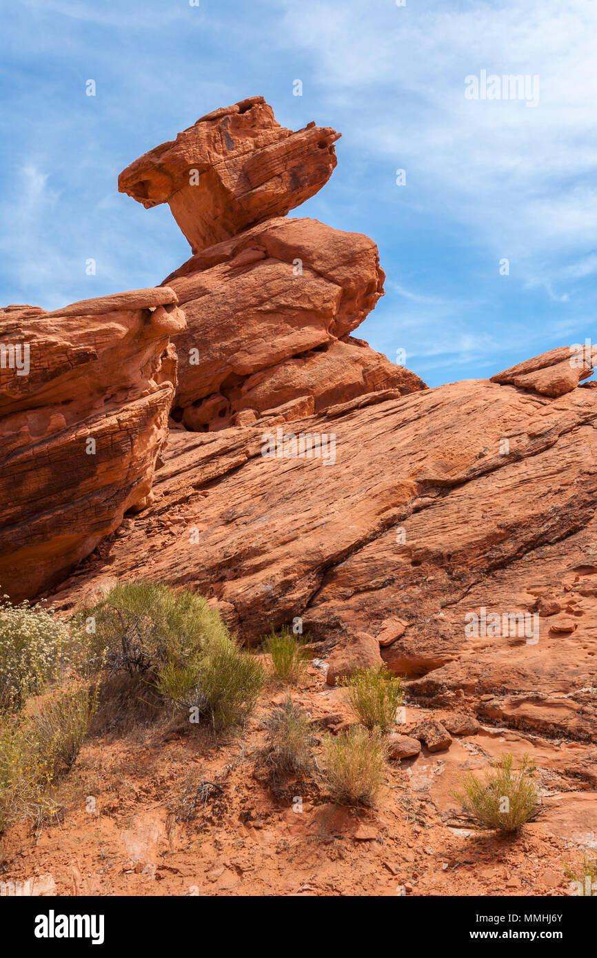Precariously balanced red Aztec sandstone rock formations in the Valley of Fire State Park in Overton, Nevada northeast of Las Vegas Stock Photo