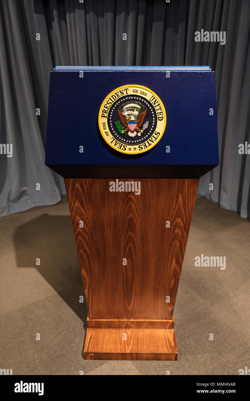 Presidential Podium High Resolution Stock Photography and Images - Alamy