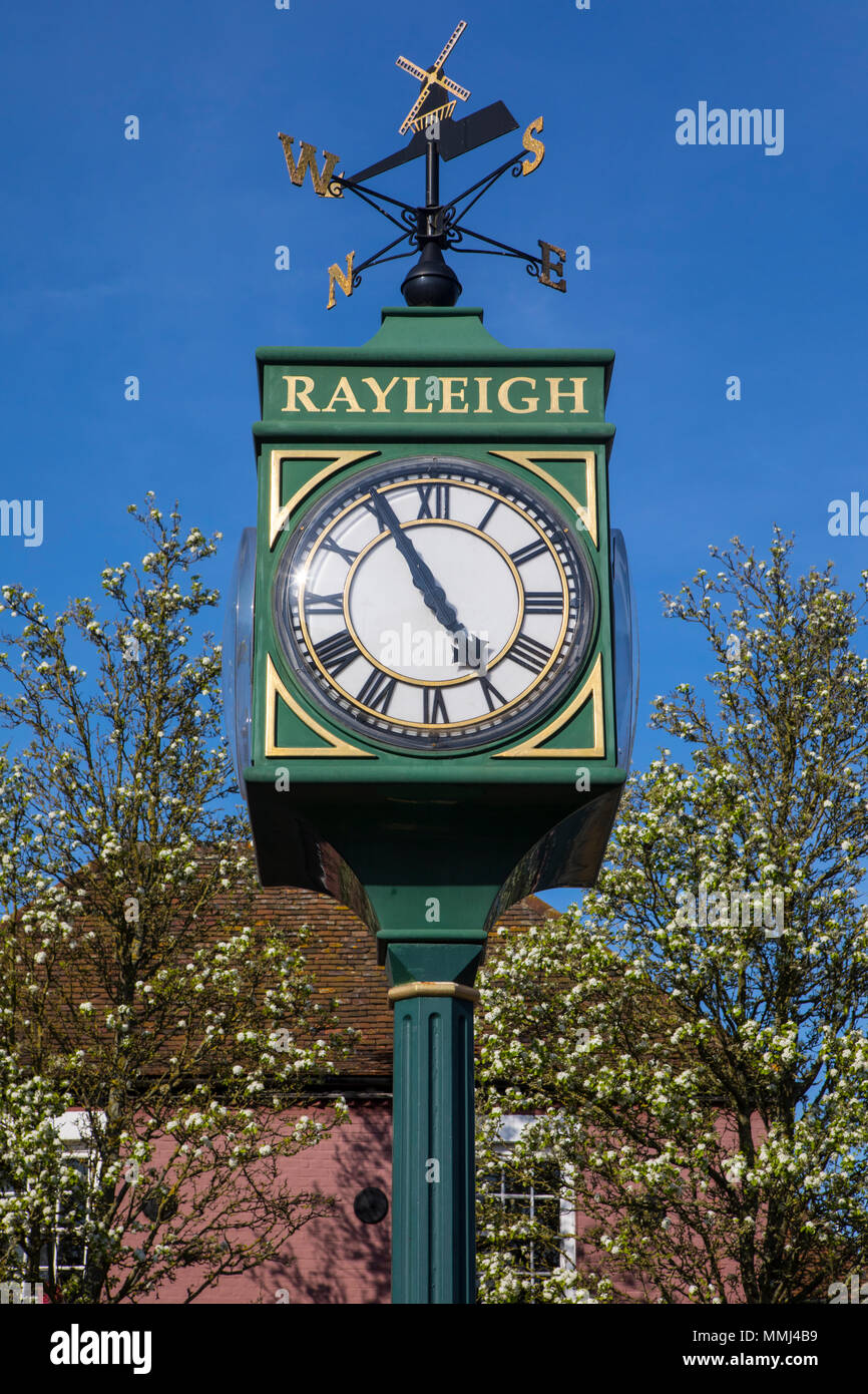 Looking up at the pretty Millennium Clock in the market town of