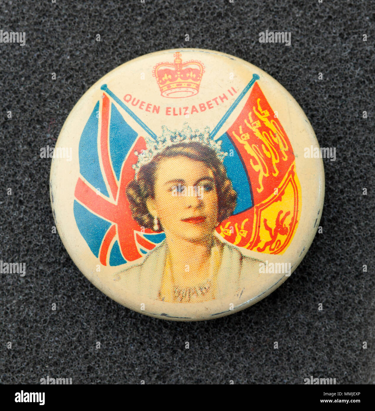 Vintage Queen Elizabeth II Badge Stock Photo Alamy
