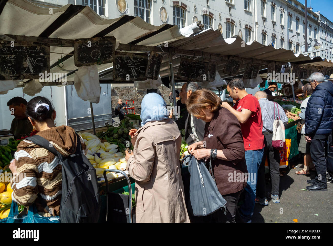 Belleville market hi-res stock photography and images - Alamy