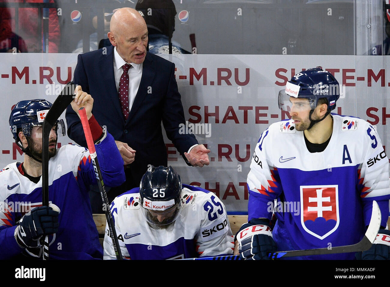 Kodan, Denmark. 12th May, 2018. The Slovakian national team head coach  Craig Ramsay instructs his players