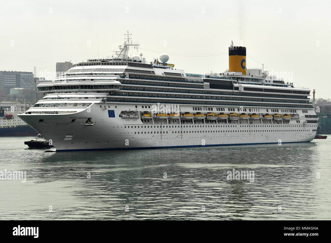 Vladivostok, Russia. 12th May, 2018. VLADIVOSTOK, RUSSIA - MAY 12, 2018:  The Costa Serena cruise ship of the Concordia class, owned by Costa Cruises  (Costa Crociere), an Italian cruise line, comes into