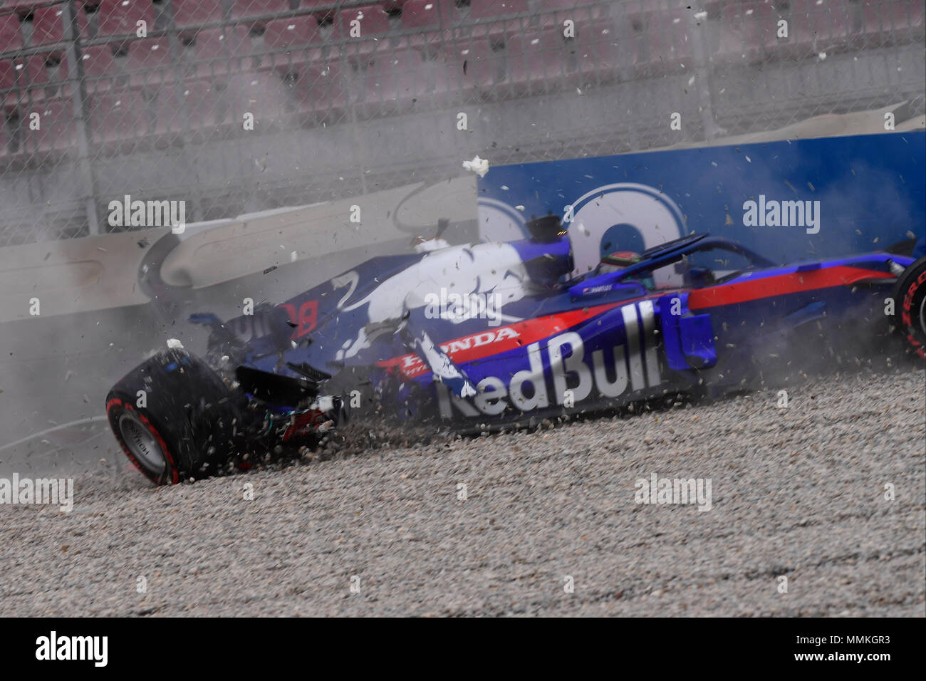 Barcelona, Spain. 12th May 2018. Brendon Hartley of New Zealand and Scuderia Toro Rosso driver's crash during the qualifying for Spanish Formula One Grand Prix at Circuit de Catalunya on May 12, 2018 in Montmelo, Spain.  (Photo by Quality Sport Images/Getty Images) Credit: CORDON PRESS/Alamy Live News Stock Photo