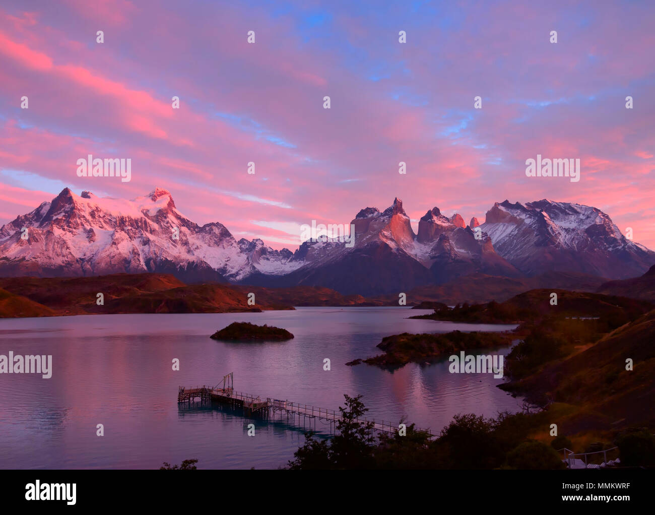 Lago Peho sunrise, Torres del Paine National Park, Patagonia Stock Photo