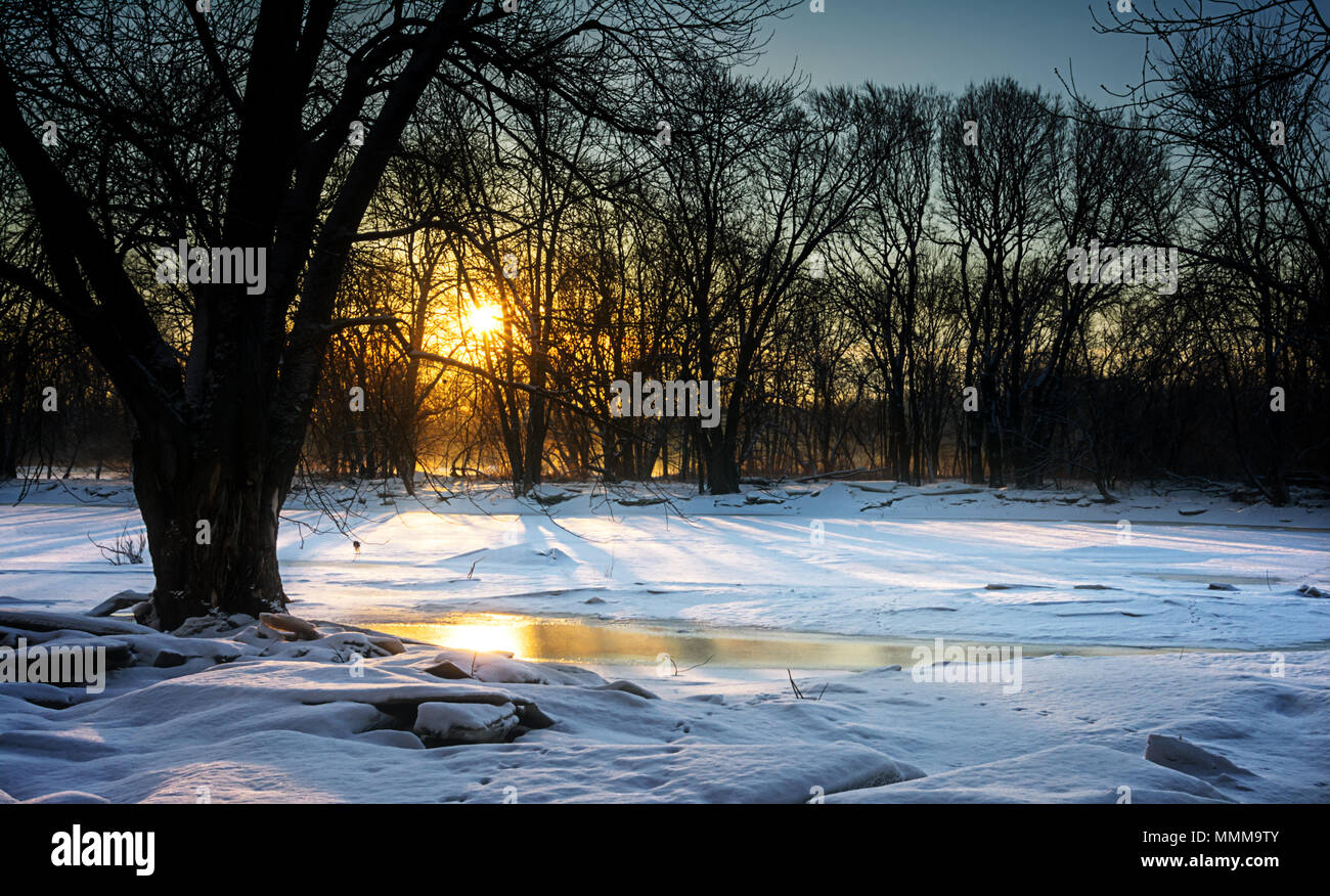 Beautiful frozen river hi-res stock photography and images - Alamy