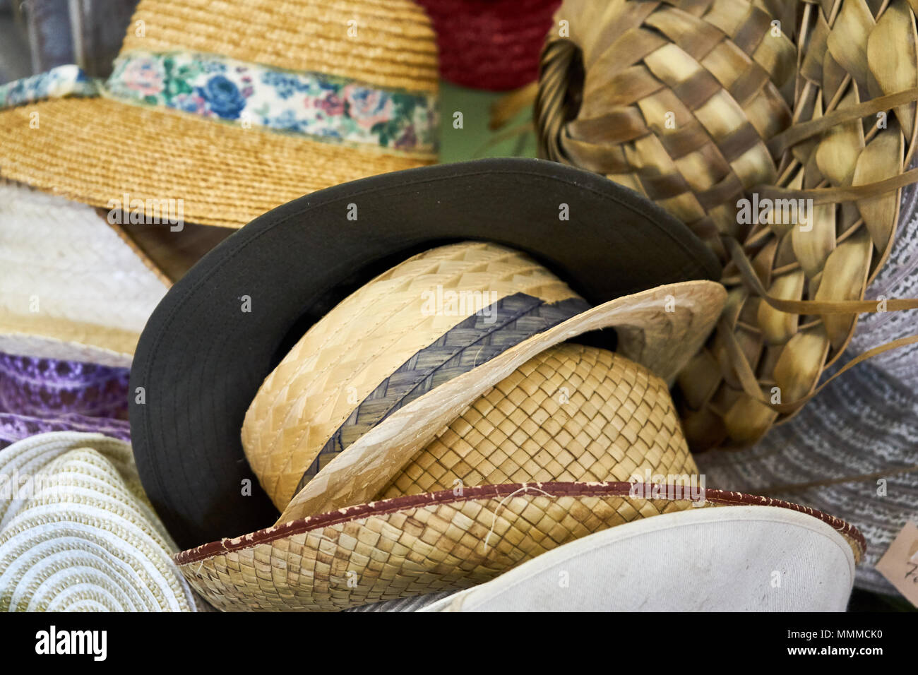 Collection Of Hats At An Antique Shop Stock Photo Alamy