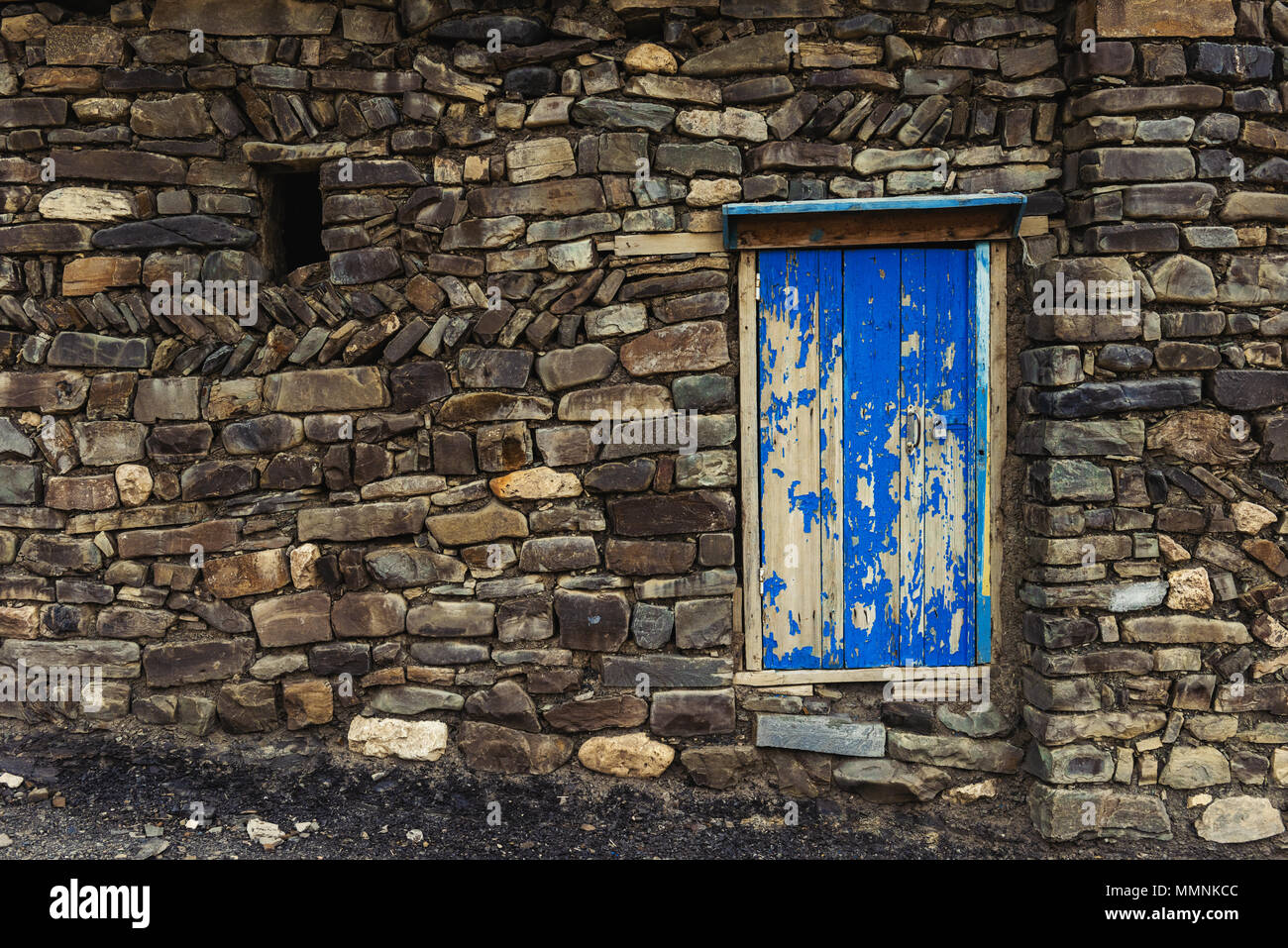 Exterior wooden door hi-res stock photography and images - Alamy