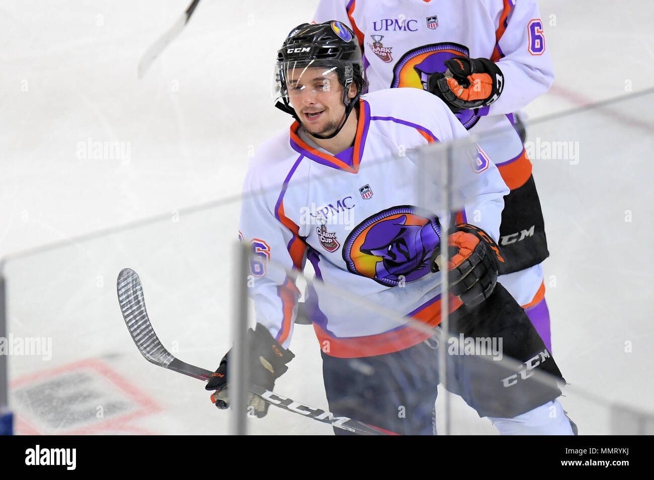 Overtime. 12th May, 2018. Youngstown Phantoms forward Nicholas Cardelli (86) heads to the bench after scoring in the second period of game two of the finals for the United States Hockey League's Clark Cup held at Scheels Arena in Fargo, North Dakota. Youngstown won 3-2 in overtime. Russell Hons/CSM/Alamy Live News Stock Photo