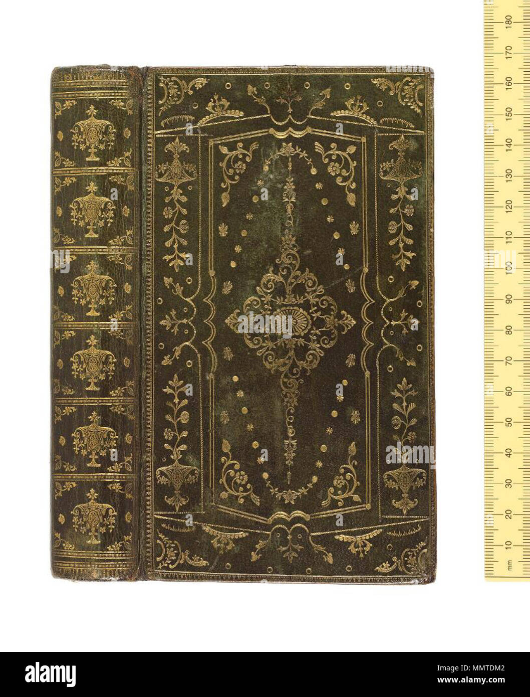 . Binding and box. English, mid 18th century. Goatskin with allover gilt-tooled design. The elaborate binding has been provided with a protective box, which has been decorated to an equally elaborate degree, complete with silver clasp.  The book of Common Prayer. 1762. Bodleian Libraries, The Book of Common Prayer Stock Photo