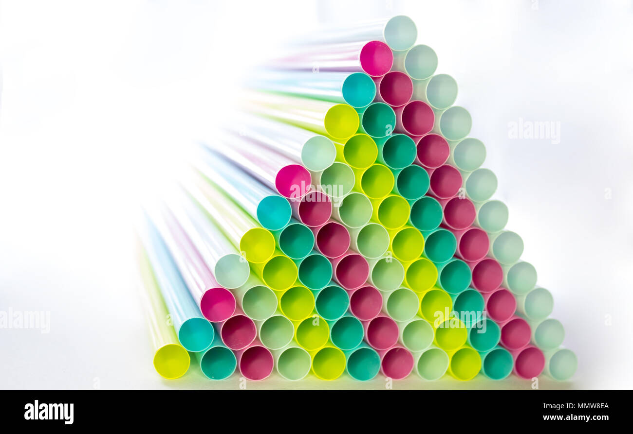 Many colorful straws stacked on top of each other Stock Photo - Alamy