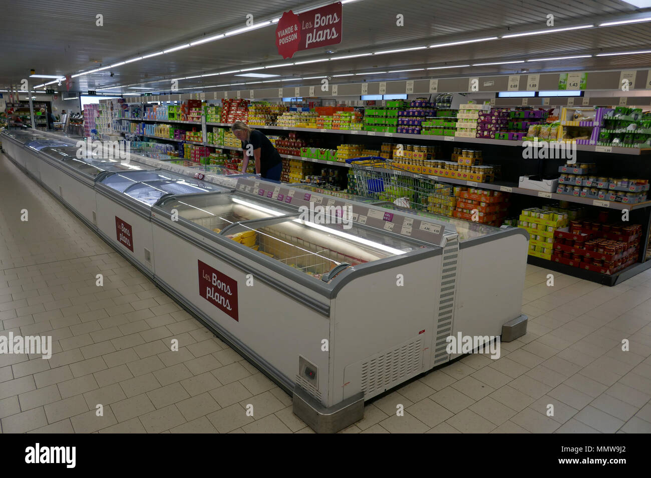 Inside Aldi supermarket with aisles and fridges Stock Photo - Alamy