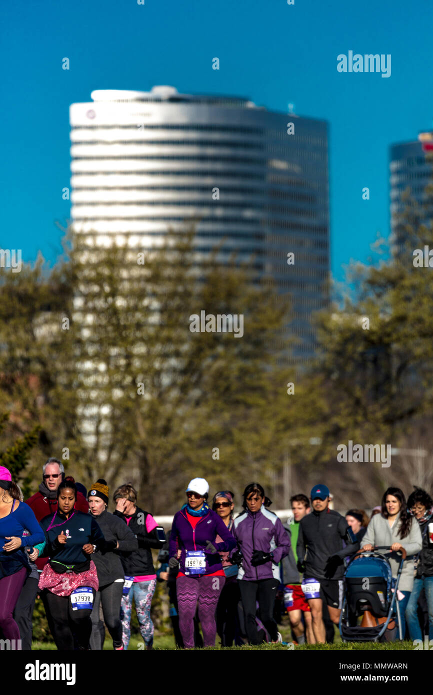 April 8, 2018 - WASHINGTON DC - Cherry Blossom 10 Mile Run, Washington D.C. with Rosslyn skyline in background Stock Photo