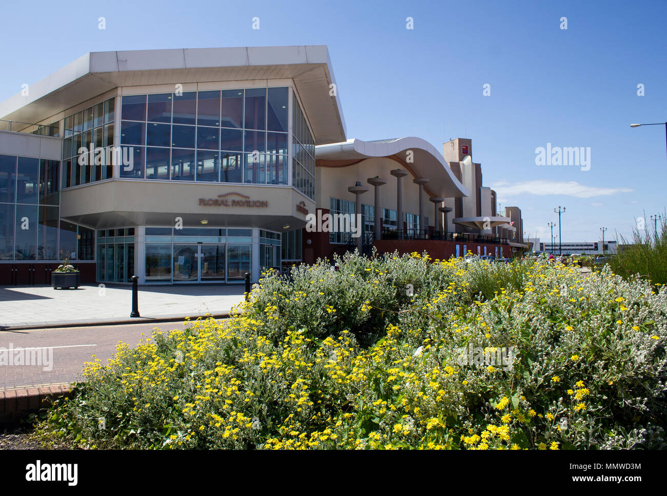 Floral pavilion theatre wirral hires stock photography and images Alamy