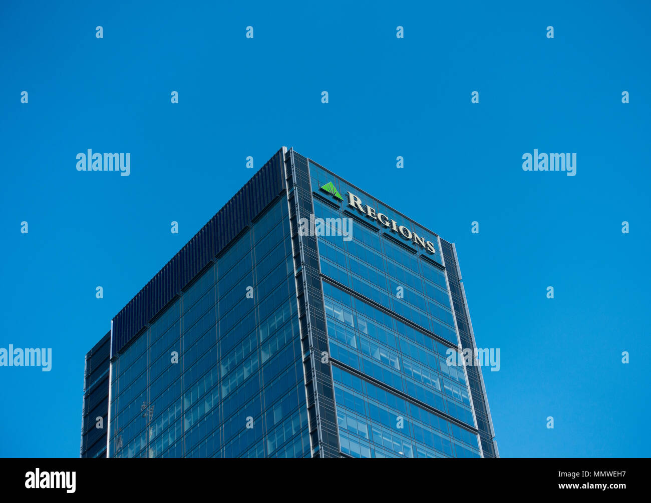 Regions bank building hi-res stock photography and images - Alamy