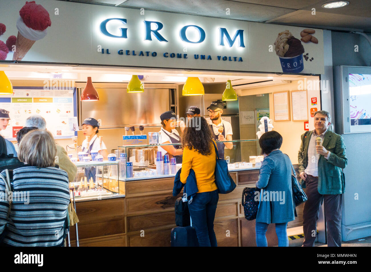 Rome Italy 2018 Grom store ice cream Stock Photo Alamy