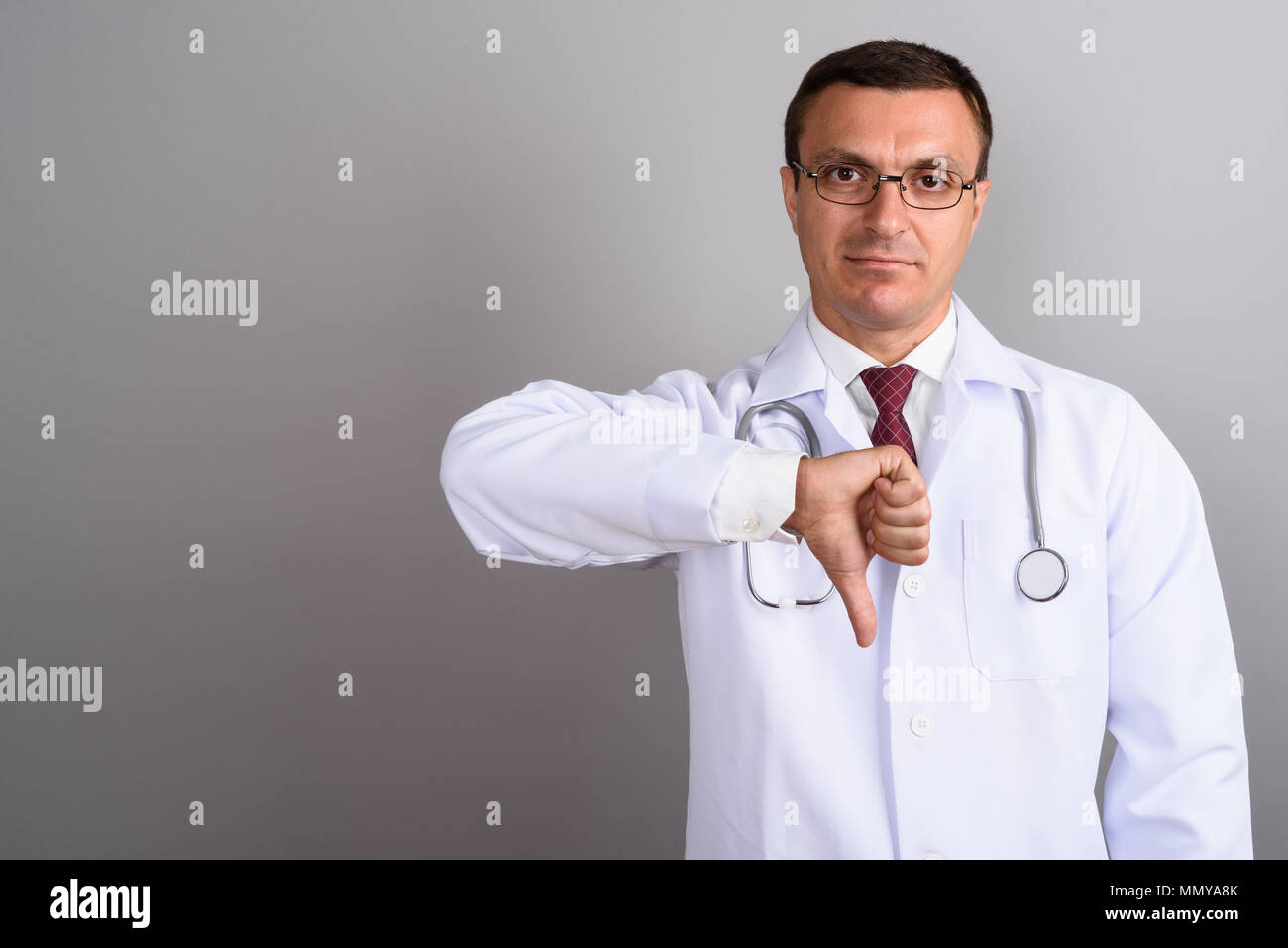 Doctor man portrait hi-res stock photography and images - Alamy