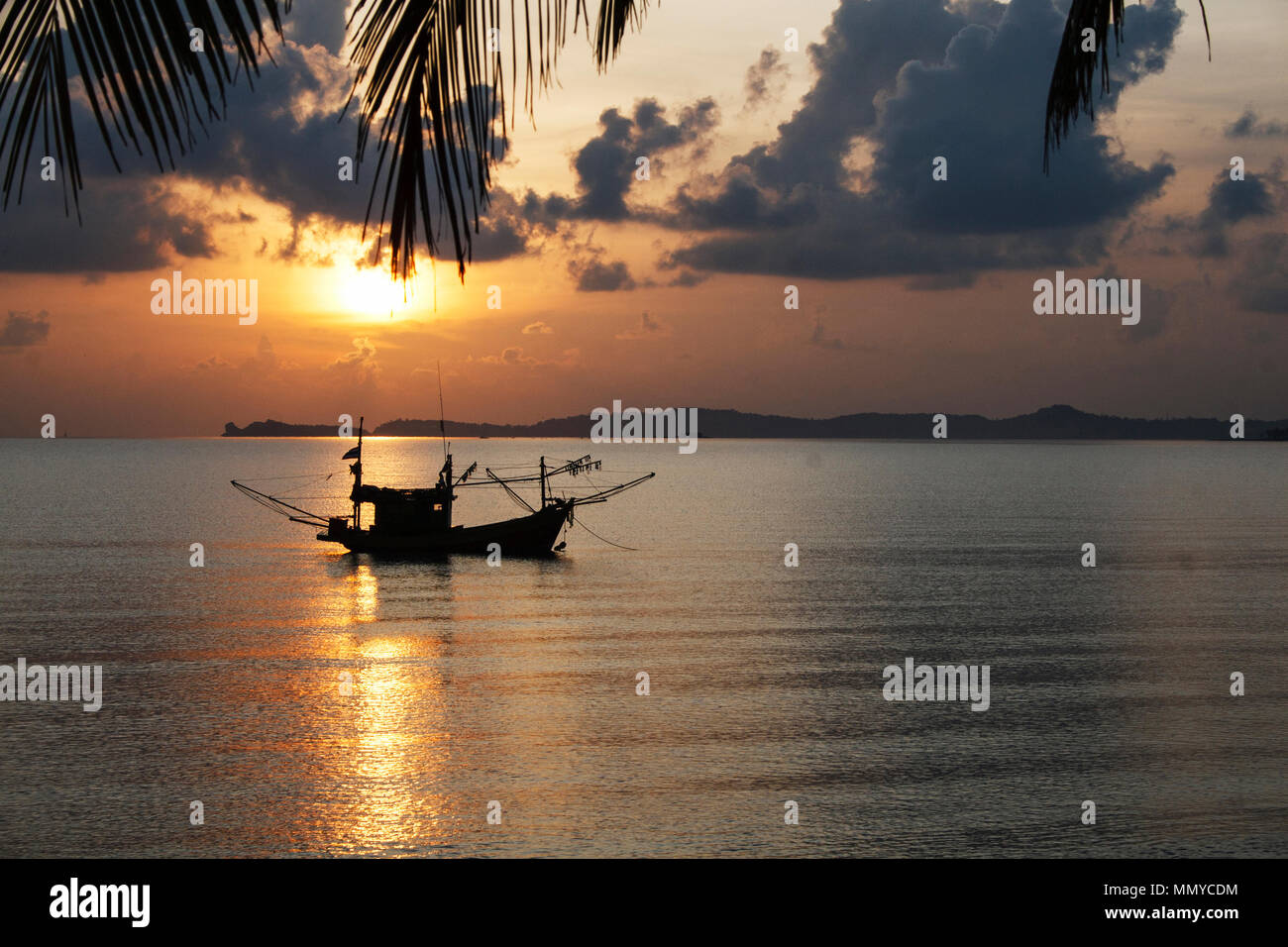 Multi day fishing boats hi-res stock photography and images - Alamy