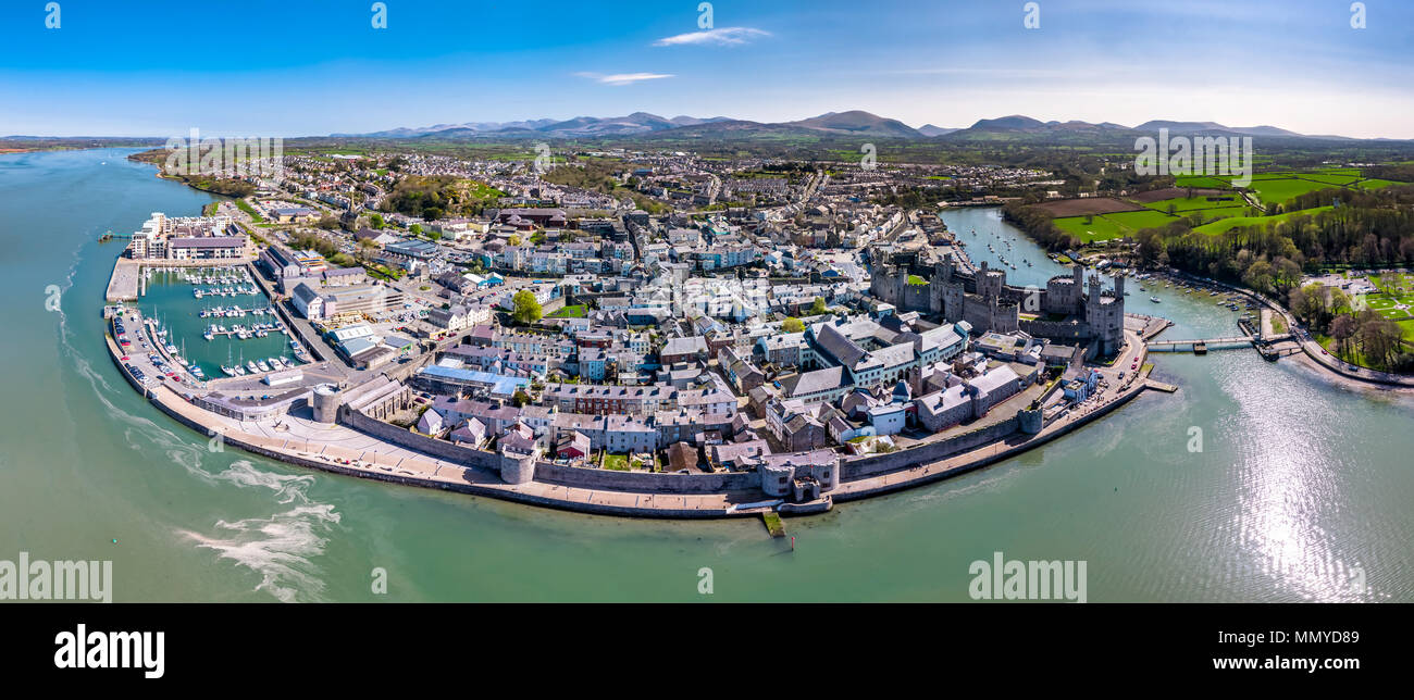 Caernarfon aerial hires stock photography and images Alamy